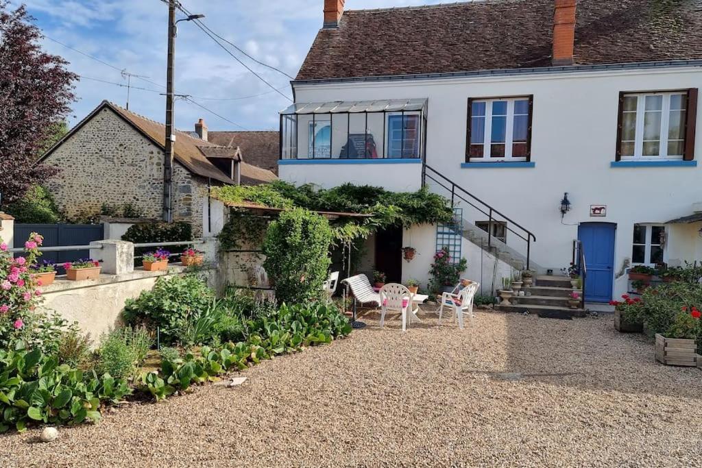 Holiday home Les Noyers Monestois Entre Cher Et Canal De Berry Mennetou-sur-Cher