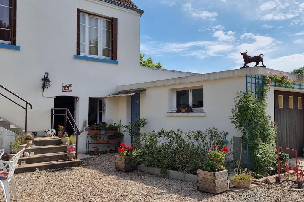 Ferienhaus Les Noyers Monestois Entre Cher Et Canal De Berry *